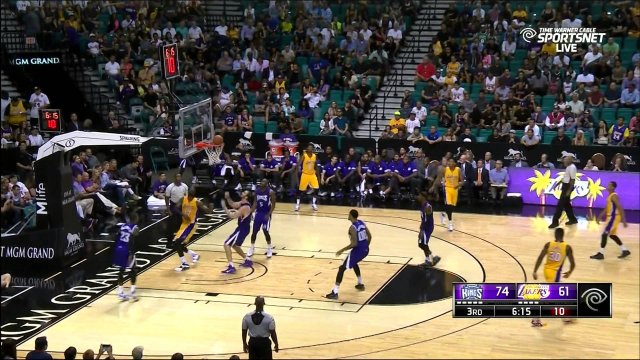 October 13, 2015 - Kings vs. Lakers - Julius Randle Touch Pass To Roy Hibbert