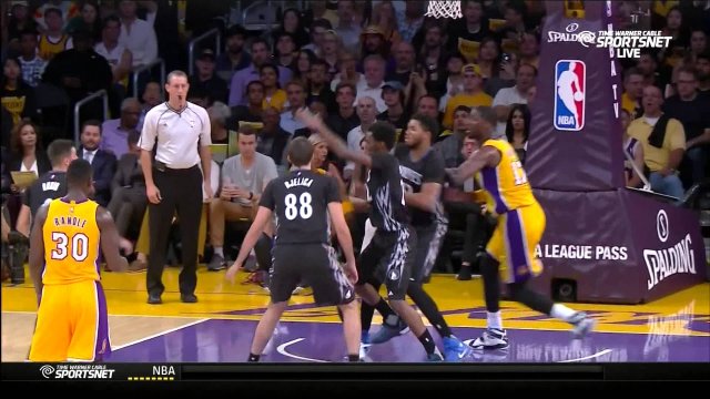 October 28, 2015 - Timberwolves vs. Lakers - Kobe Bryant Tough Fallaway Jumper