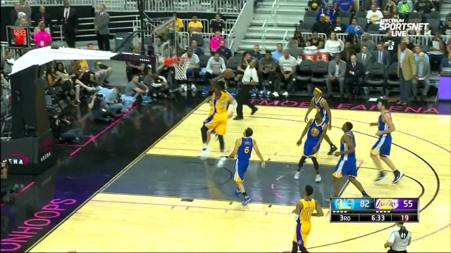 October 15, 2016 - Warriors vs. Lakers - Julius Randle Takes It Coast To Coast For The Dunk