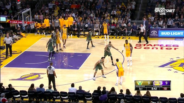 March 17, 2017 - Bucks vs. Lakers - 1st Quarter Team Highlights